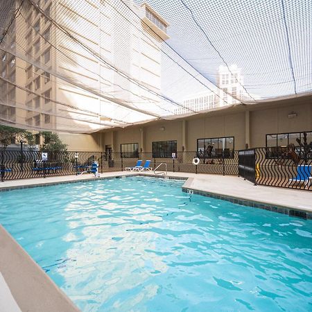 לאס וגאס Iconic Vegas Views - 6 Comfy Beds, No Resort Fees, Center Strip! מראה חיצוני תמונה