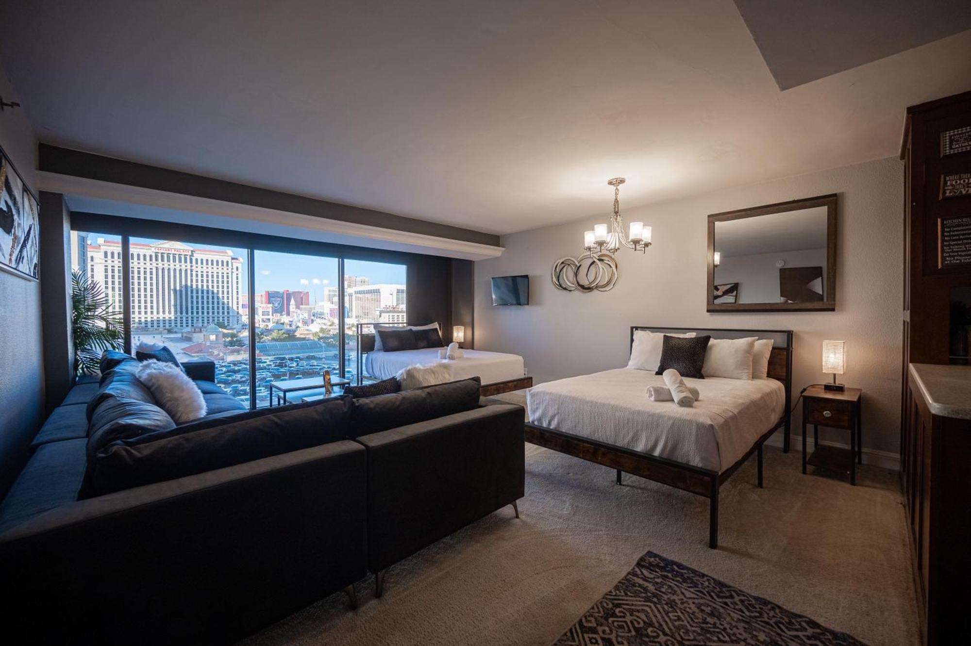 לאס וגאס Iconic Vegas Views - 6 Comfy Beds, No Resort Fees, Center Strip! מראה חיצוני תמונה