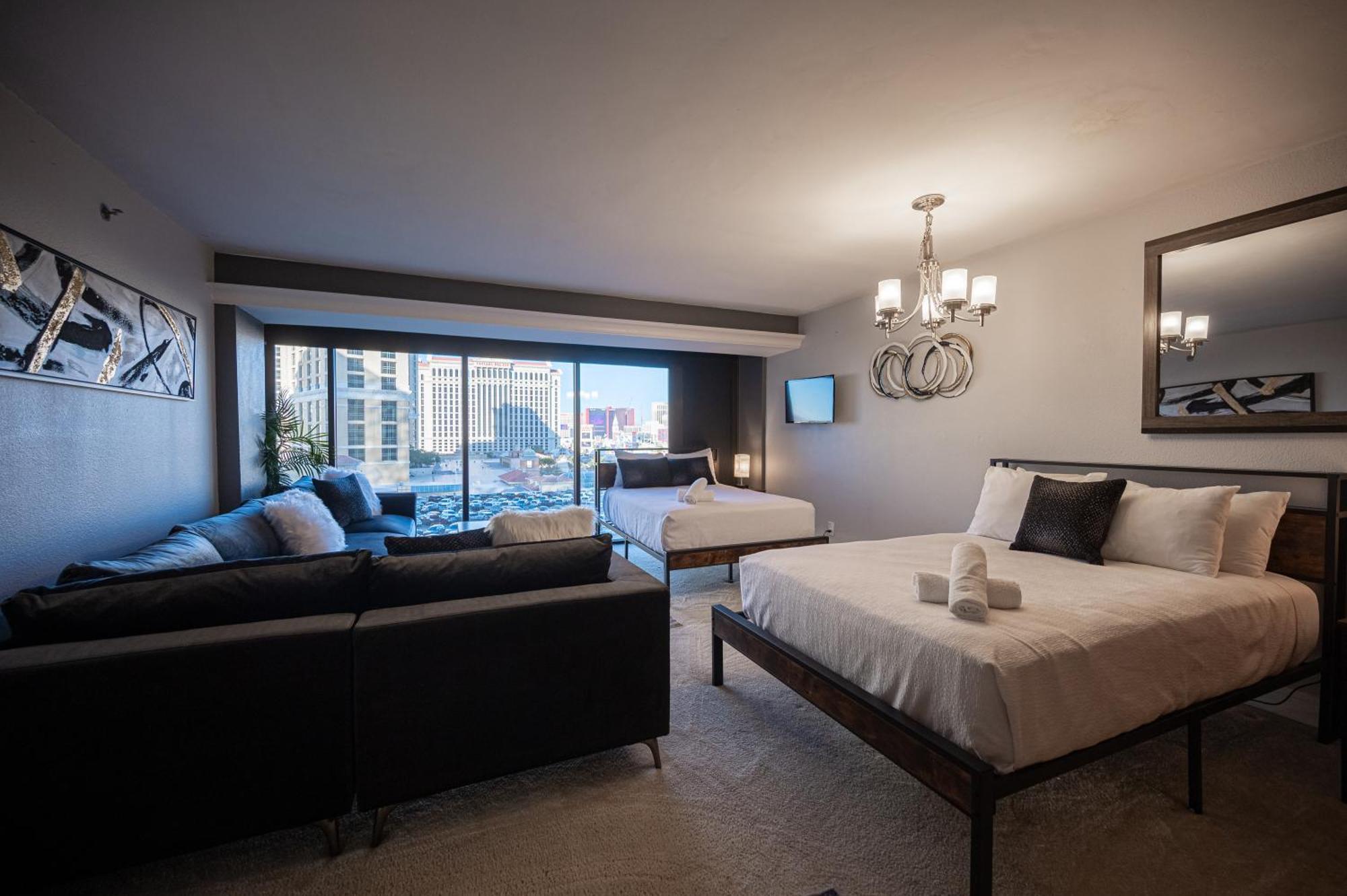 לאס וגאס Iconic Vegas Views - 6 Comfy Beds, No Resort Fees, Center Strip! מראה חיצוני תמונה